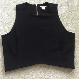 Great black cropped top Club Monaco